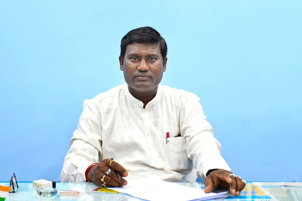 Parna Ghosh – Chairperson
